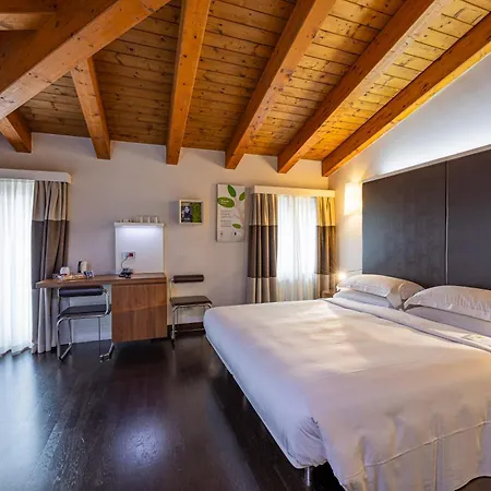 Western De Capuleti 3*